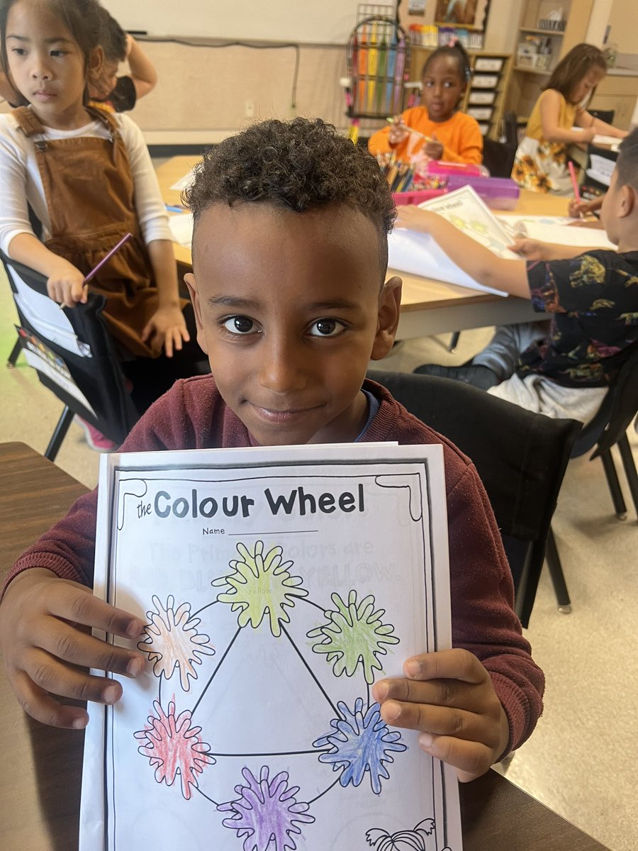 Science in Grade 1 can be full of FUN + COLOURS! 🌈 Miss Coelho’s class has been learning all about the colour wheel, primary &amp; secondary colours, and warm &amp; cool colours! #crosscurricular #scienceandart #grade1funwithcolours