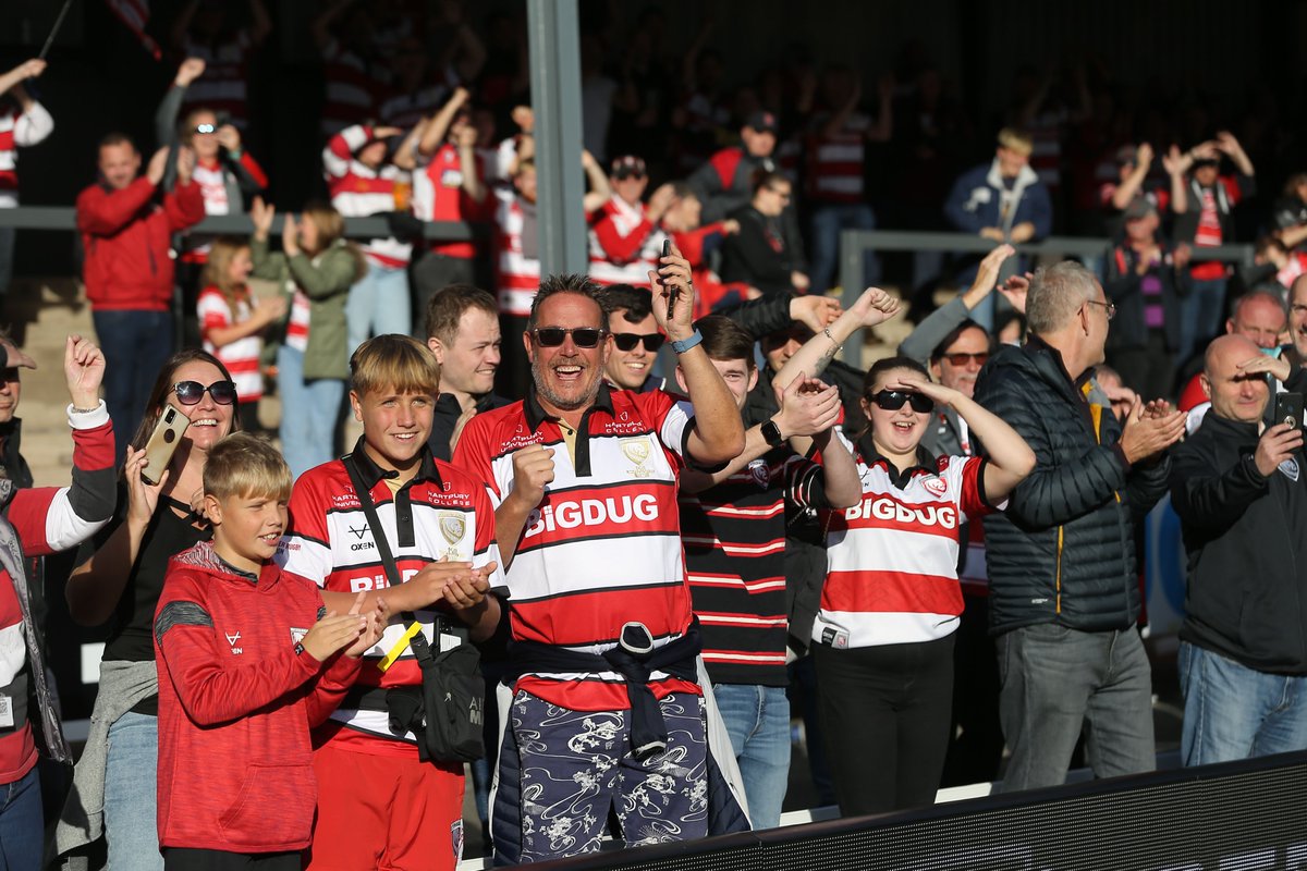 gloucesterrugby's tweet photo. Right, hands up, who left? 😅

Incredible support today, thank you Kingsholm! 🙌 https://t.co/Rp5dzczi54