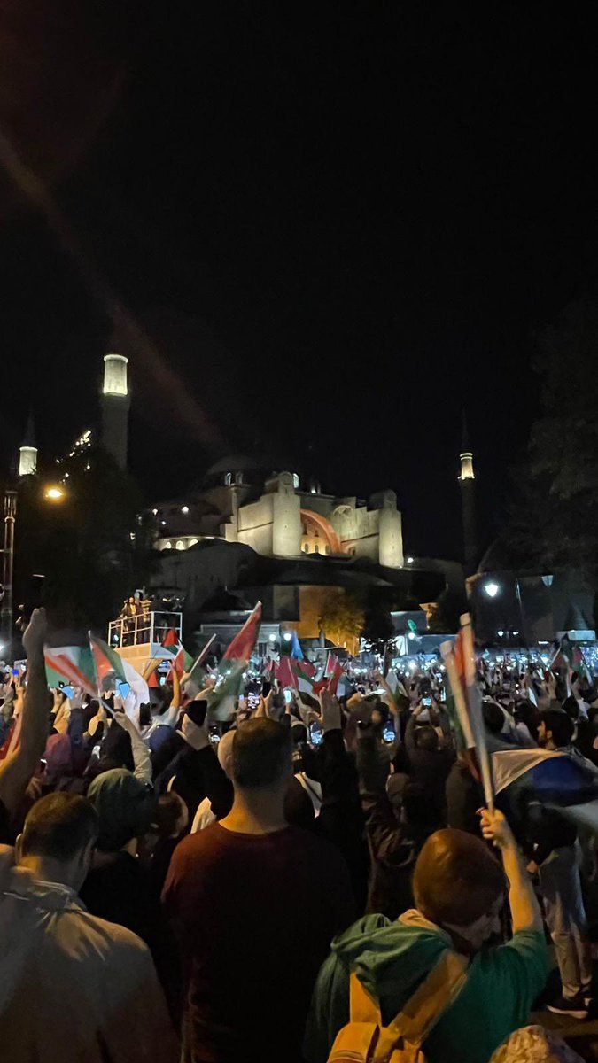 Duruşumuz Filistin’dir..
Duruşumuz Gazze’dir..

Duruşumuz zulme karşıdır..
Duruşumuz iki yüzlü batıya karşıdır..

#BüyükFilistinYürüyüşü
#ÖzgürKudüs
#FreeGaza