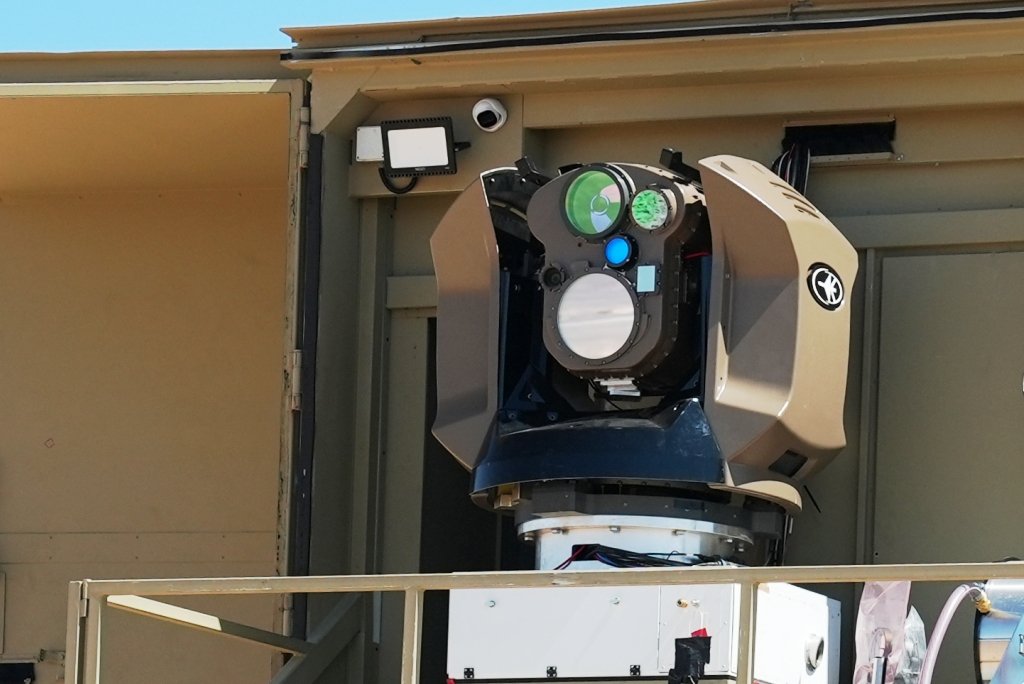 pkmwiandi's tweet photo. WHAT IS: The #IronBeam system is designed to destroy short-range rockets, artillery, and mortar bombs; range: up to 7 km - too close for the #IronDome system to intercept projectiles effectively. It was launched in 2014 by the IDF. #arrow1 #Arrow2 #Arrow3 #DavidsSling #IronDome https://t.co/U2c0fKlz1l