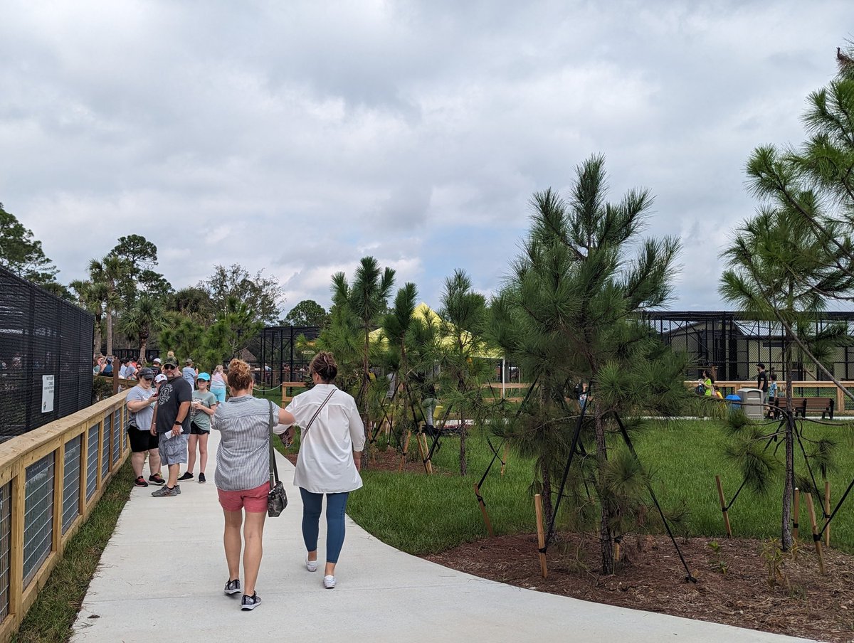 MattVanweelden's tweet photo. Spending the afternoon at the grand opening of the @BuschWildlife sanctuary in Jupiter, FL. https://t.co/sqnYmeTDsV