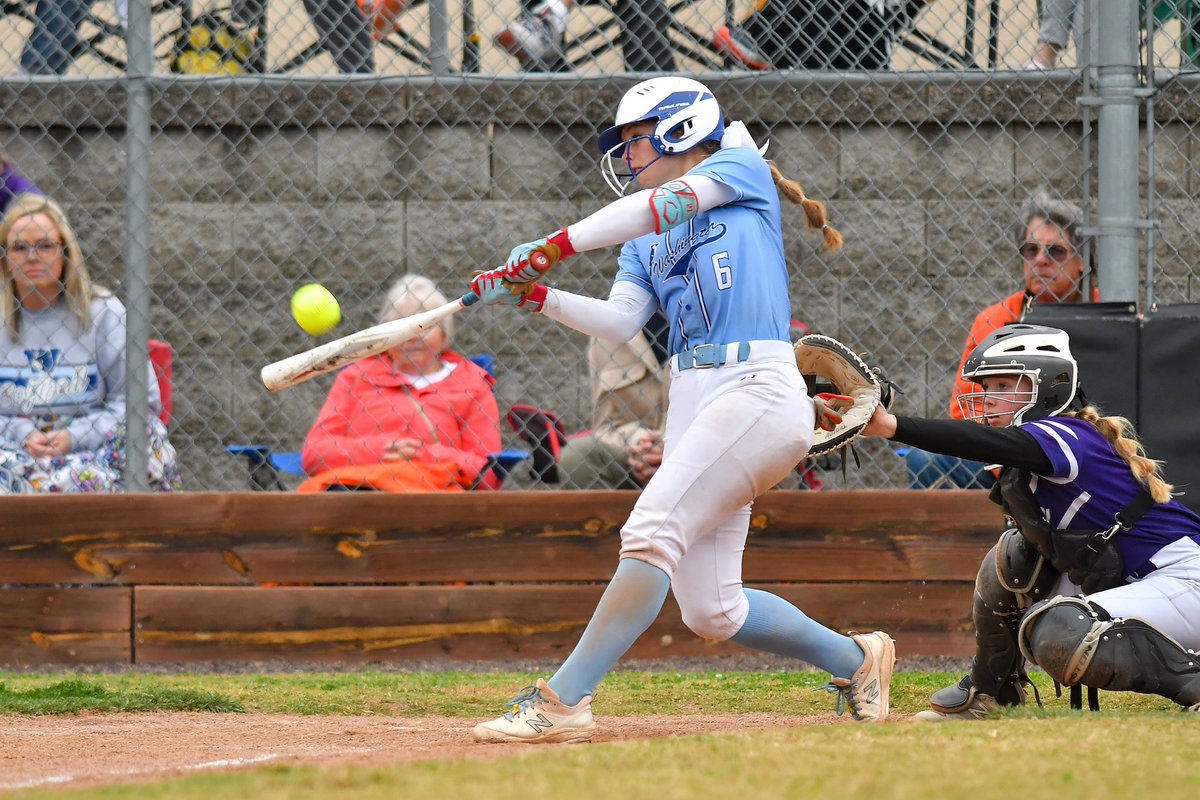 royalones's tweet photo. Home Run! @WHSBlueJays @WashMoBlueJays https://t.co/ciEH3VrvS7