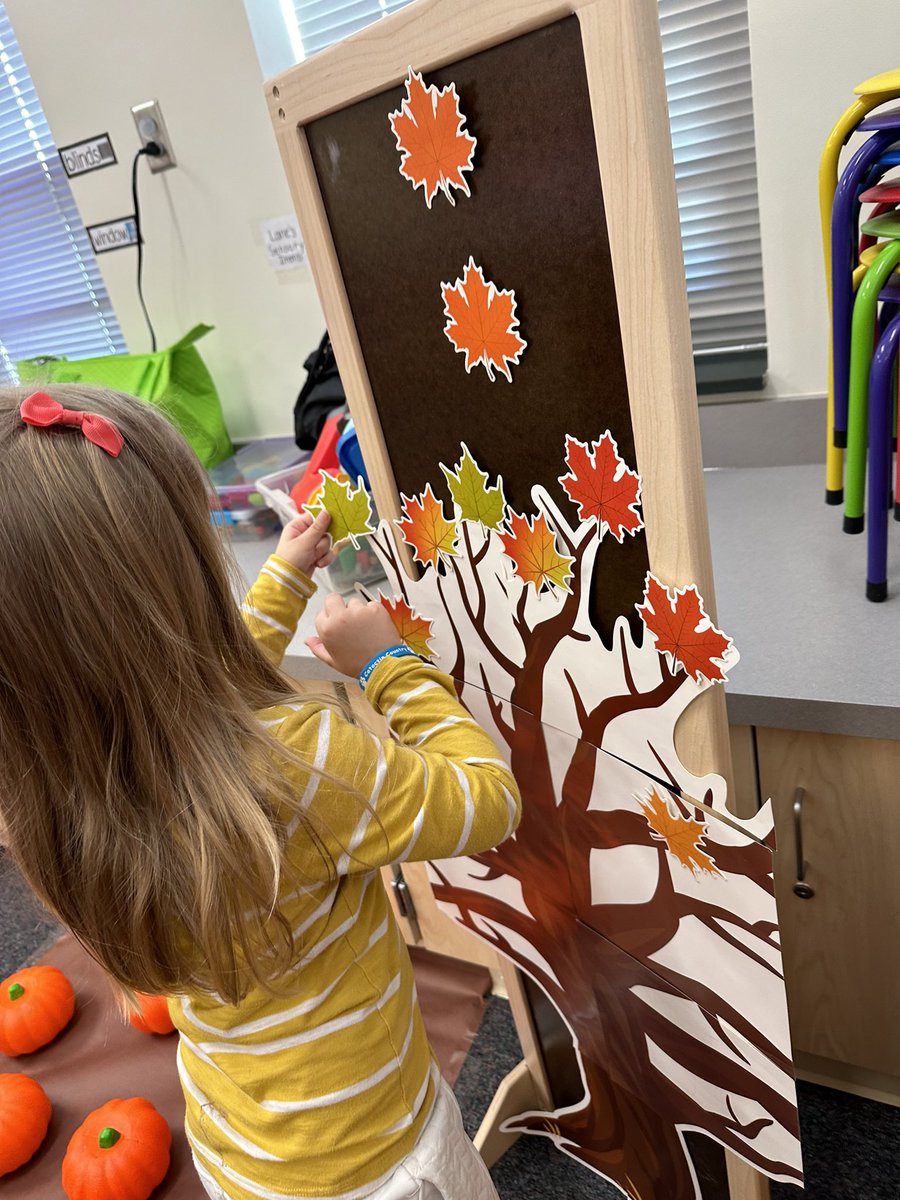 The #LittleLillards took ownership over their dramatic play center this week! We are creating a pumpkin patch and they helped to make the pumpkin vines, bales of hay, and a fall tree. 
#FineMotorFun #LearnThroughPlay