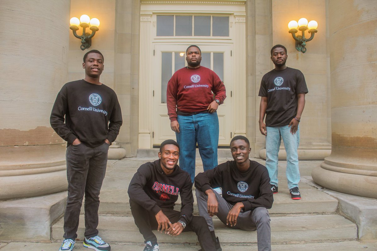 These are the future leaders of Ghana 🔥✌️👏. Ckodon is the one that helped them at no cost. We want to help more of the youngsters but we don't have enough to do so. We can't leave anyone behind. Let's support and donate so that we can help all . 
gofund.me/fab12b61#TheCk…