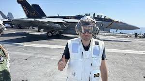 WHO18811938's tweet photo. Selçuk Bayraktar:
ABD USS Gerald Ford Uçak Gemisinde / Filistine Destek Yürüyüşünde…
#cokusdonemi https://t.co/juJ3RCBFK6