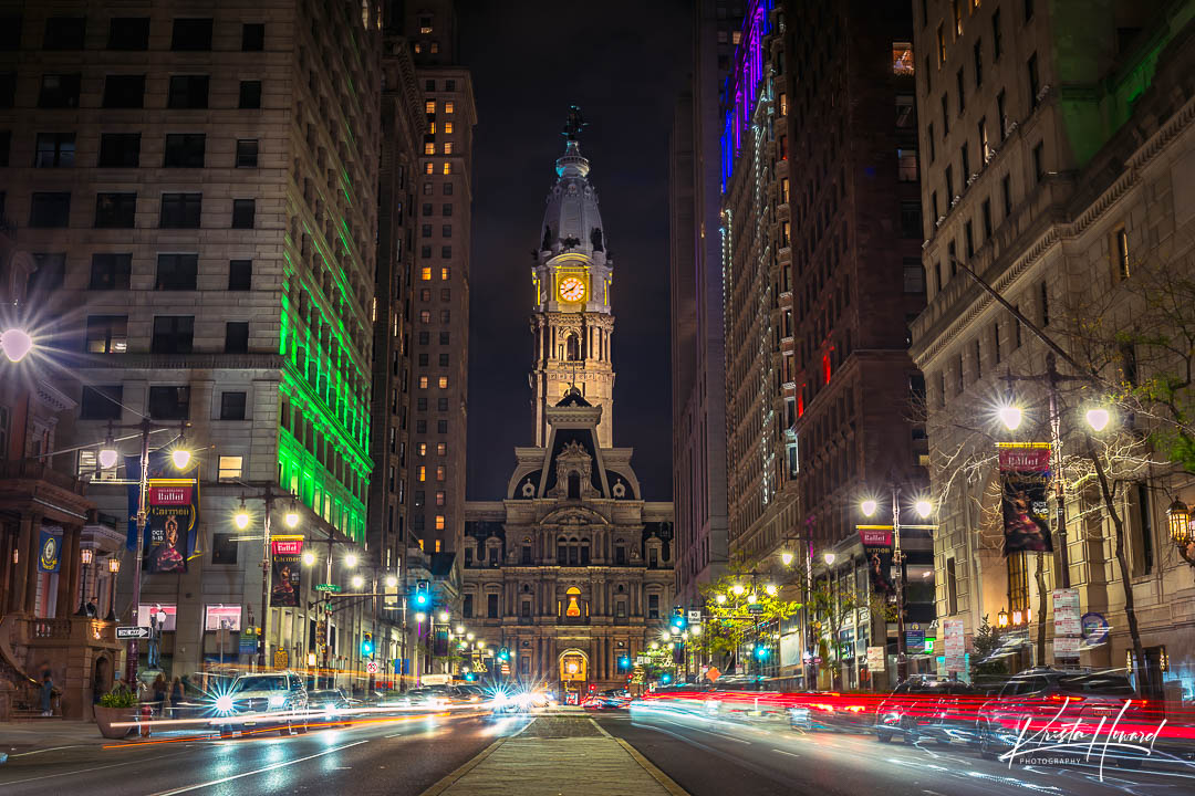 Philadelphia City Hall from Broad Street.
.
.
.
#photography #photooftheday #phillyphotography #cityhallphiladelphia #cityhallphilly #broadstreetphilly #cityscape #nightscapes #nightphotography #nightphoto #longexposure #longexposurephotography #tamronlenses #streetphotography