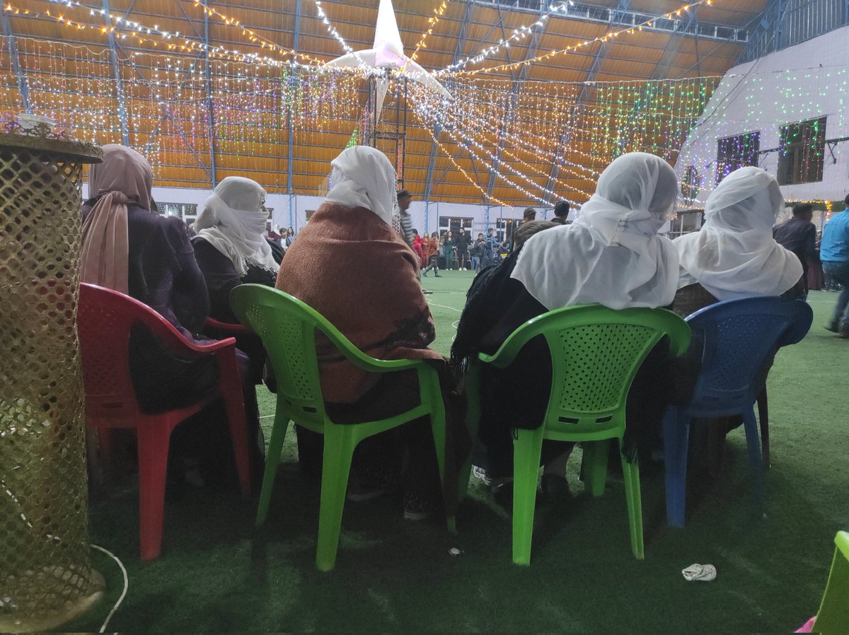 Dünyayı çekiştirdiler😂