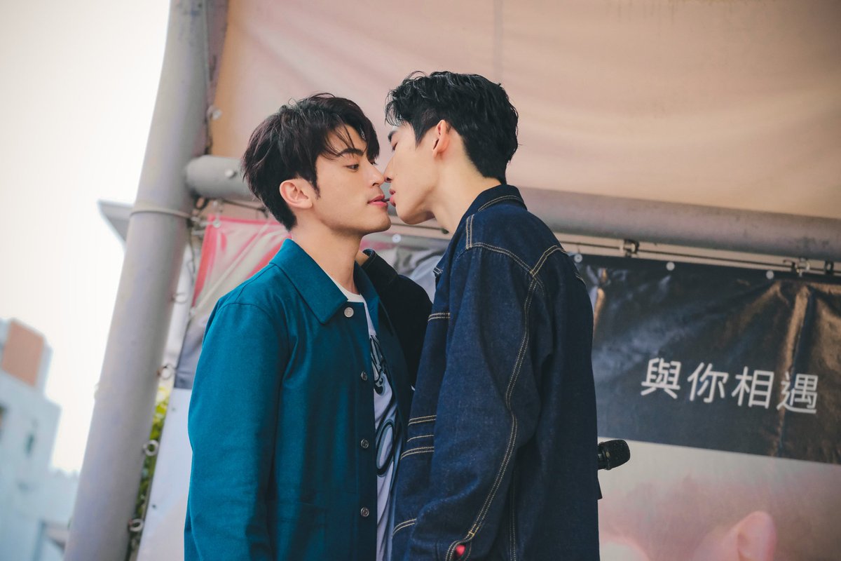 kaihsu_'s tweet photo. 《奇蹟》粉絲見面會圓滿結束
你們真的是太熱情又好暖
特地來到現場的每一個人
謝謝你們給的心意和療癒
今天屬於我們之間的交流
我跟白白都笑得好開心唷

這路上有你們真好！
再一起寫下更多篇章吧🥰 https://t.co/qogOxKXg42