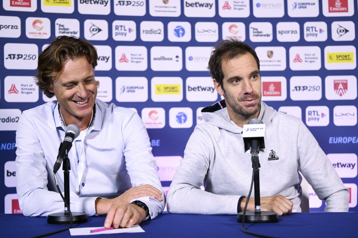 BNPPFEUOpen's tweet photo. Gasquet helping our tournament director and ATP pick the perfect draw 🤩

We’re ready 💪🏻

#EuropeanOpen #tennis #atptour #antwerp #maindraw https://t.co/TxPT2bOPao