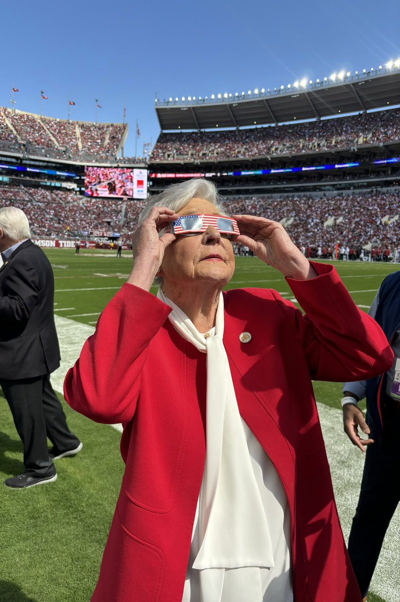 GovernorKayIvey's tweet photo. Had to make sure I checked out the eclipse while at Bryant-Denny Stadium! https://t.co/OC9Mku4oaI