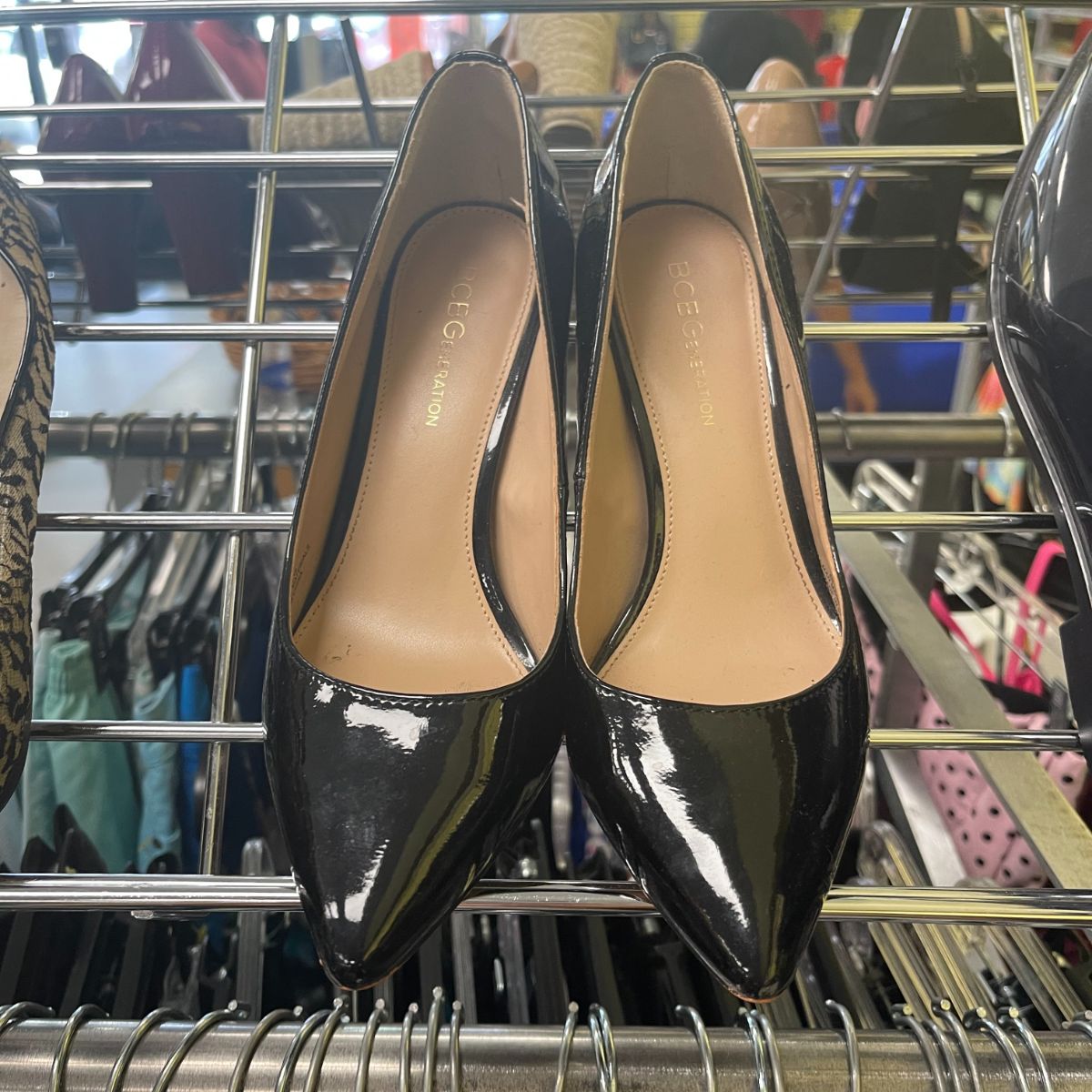 goodwill_mass's tweet photo. Don't forget that you can find all of your #HalloweenCostume staples when you #ShopGoodwill! #GoodwillFinds #GoodwillMA https://t.co/t21MCBUdGW