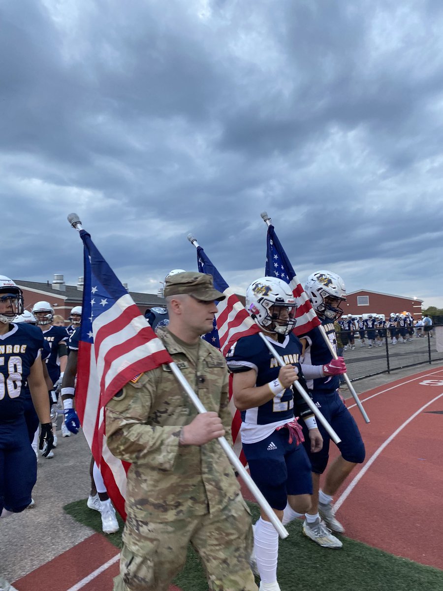 Incredibly proud to recognize 2019 <a href="/MonroeLSD/">Monroe Schools</a> Graduate Tyler Hendricks as our <a href="/_MonroeFootball/">Monroe Football</a> Hometown Hero at Friday’s football game vs. Ross. A Specialist in the Army National Guard, Tyler recently returned from deployment in Iraq. Thank you for your service!!! 🇺🇸