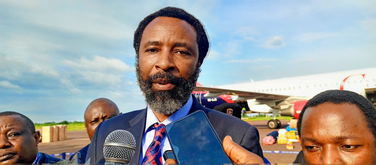 john_wickot's tweet photo. #RDC: Le PCA de @cami Hon @MbinduleC est à Kindu pour une Mission officielle. Mbindule arrivé au moment où les exploitants artisanaux reprochent au cami la non prévision des ZA lors d'attribution des permis d'exploitation aux Stés @fatshi13 @AugustinKabuyaT @TopCongo https://t.co/LRDYLp2T8D