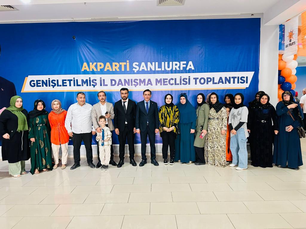 AK Parti Şanlıurfa İl Başkanlığımızın Genişletilmiş İl Danışma Meclisi Toplantısına TBMM Başkan vekilimiz Sayın <a href="/bybekirbozdag/">Bekir  Bozdağ</a> katılımıyla ilçe başkanımız <a href="/ibrahim_yildik/">İbrahim Yıldık🇹🇷</a> K.K başkanımız <a href="/Emine_agarr/">Emine Ağar Apakhan</a> G.K başkanımız <a href="/apakhan_murat/">Murat Apakhan</a> ve yönetim kurulu üyelerimizle katılım sağladı.@