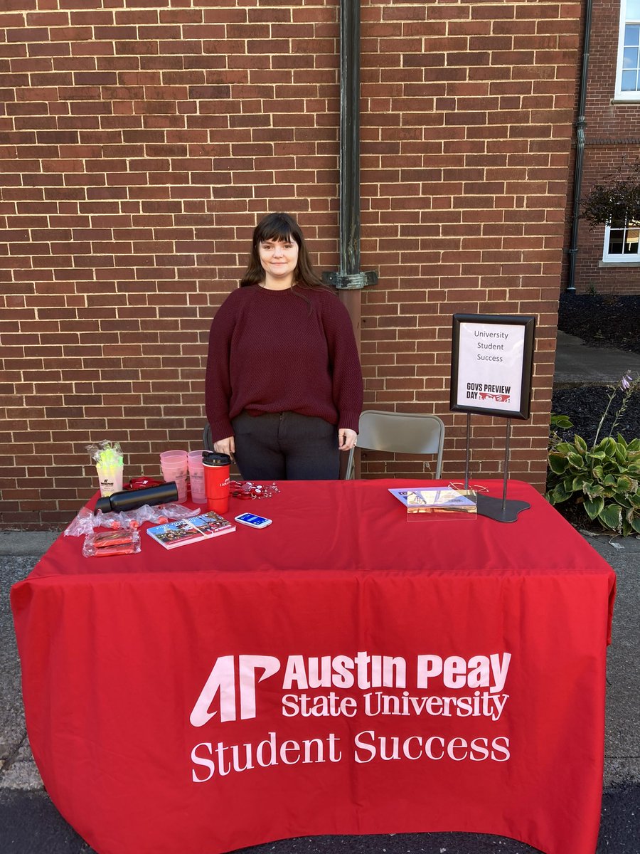 APSUSuccess's tweet photo. AP Preview Day! 🎩
It was so nice to see all of the potential GOVS and their families today!
Shoutout to our CoSTEM advisor, Sabrina & our CoAL Success Professional, Ryan for representing our office at the event today. ❤️
#BeAGov #APSUSuccess https://t.co/GFGpkWtwZ7