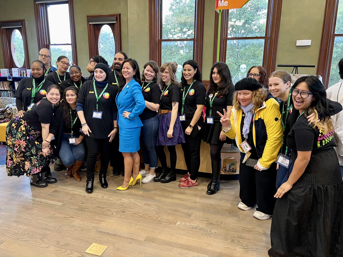 It was an honor to cut the ribbon for the grand opening of the @hobokenlibrary’s renovated third floor! This is an exciting day as a brand new Maker Space was unveiled, along with space for teens, a children’s room, and more. We are proud partners and supporters of the Library,