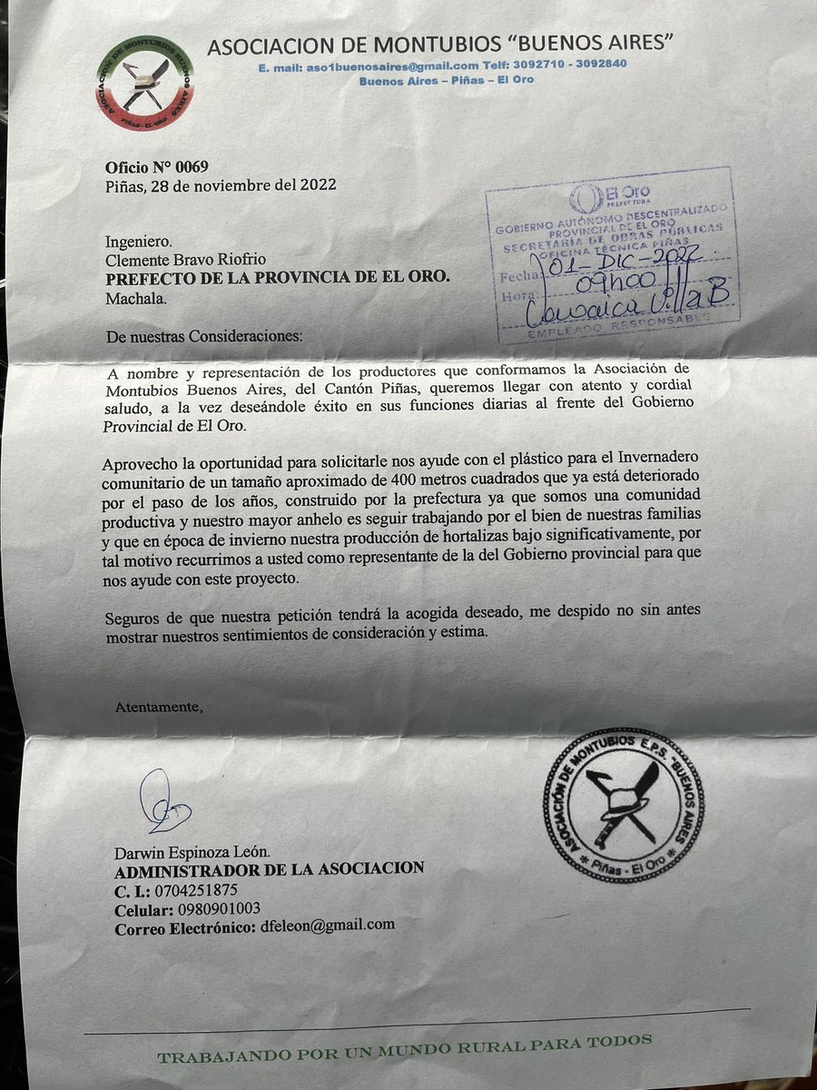 Rural_ec's tweet photo. @PrefecturaElOro en Buenos Aires del cantón Piñas x gestión d la Asoc. d Montubios un se construyó un invernadero comunitario pero x paso del tiempo se deterioró la cubierta en nov del 2022 se solicitó nos ayude con el cambio y gasto hora no tenemos respuesta @ClementeBravoR https://t.co/ejUOpY2Hw5