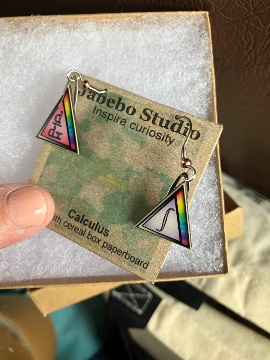 Emily Dennett tweet media