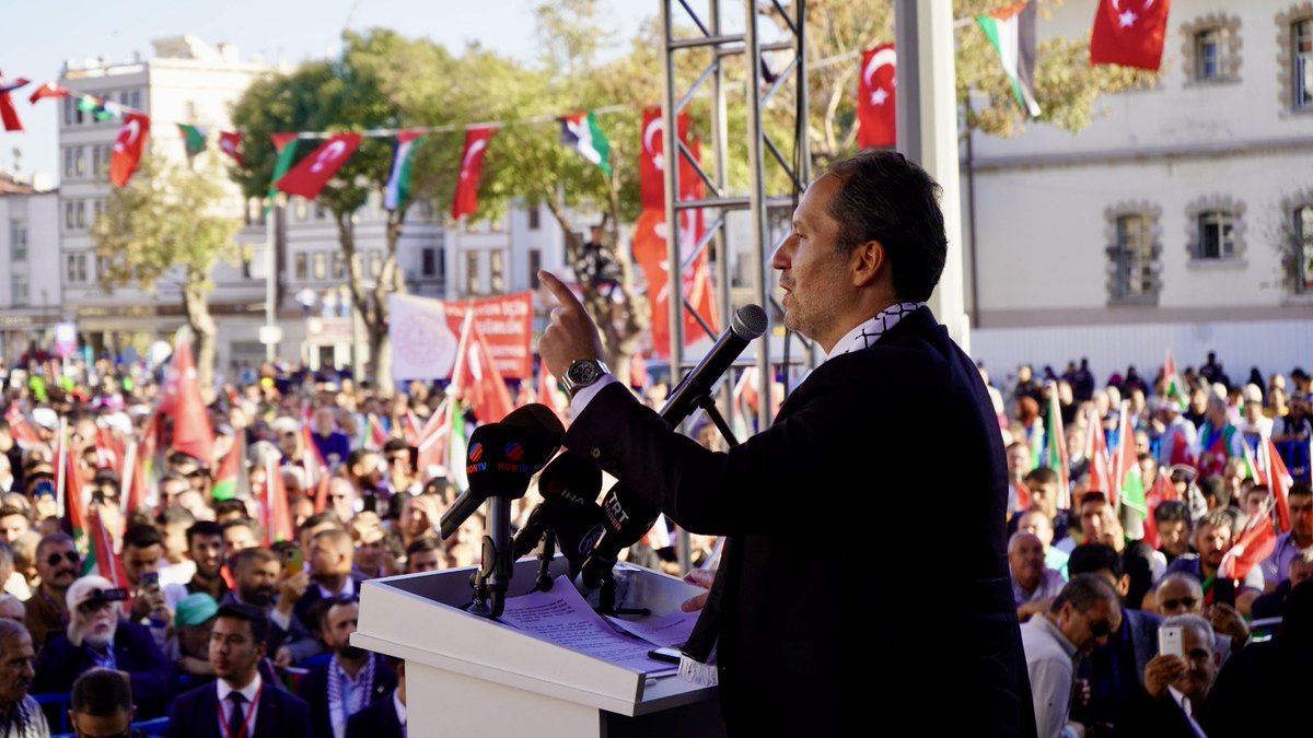SetenayKanar's tweet photo. Genel Başkanımız Dr. Fatih Erbakan; Özgür Filistin Mitinginde konuşmalarını gerçekleştirdi. 

21.yüzyılın Selahaddin’leri olarak İsrail zulmüne dur diyoruz! 

#FilistineÖzgürlük!

@rprefahpartisi https://t.co/Mrf7JP89Dz