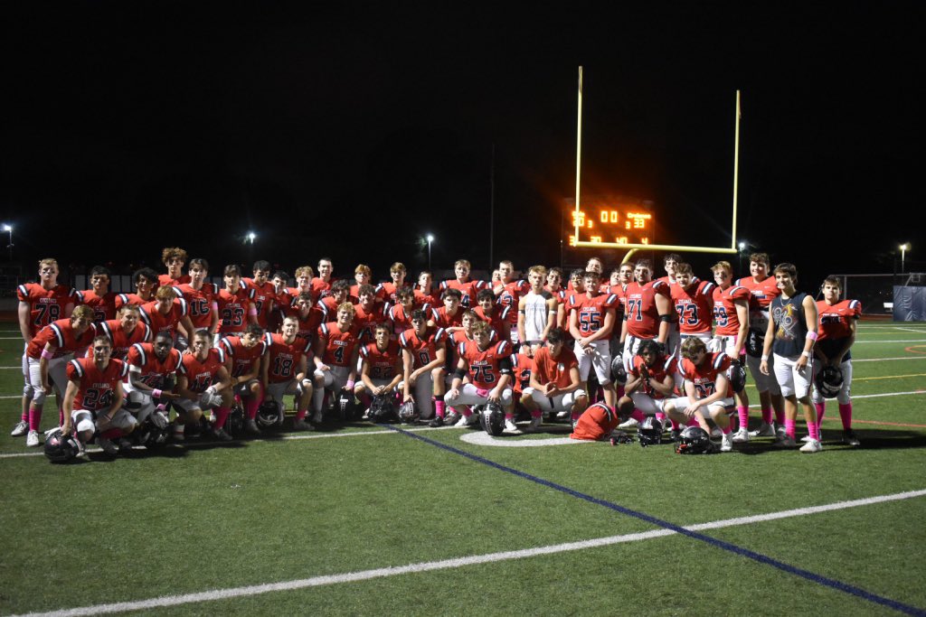 PatrickSully11's tweet photo. Another W last night taking down Lynbrook improving our record to 6-0 heading into a huge week 7 matchup at plainedge Friday night gotta lock in this week and work hard so we can come out with this W. 🔒🏈 https://t.co/NVockg79M0