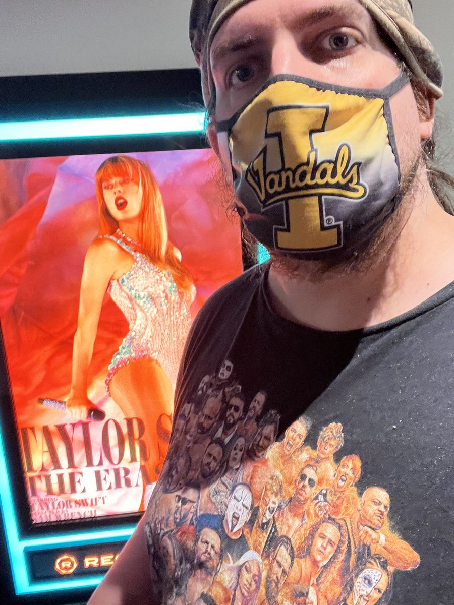 hellbolt's tweet image. Had so much fun @taylorswift13 @taylornation13 #THEERASTOUR #TSErasTour  I saw it back to back last night. Thank you!!! #TaylorSwiftTheErasTourFilm #taylorswifterastourmovie