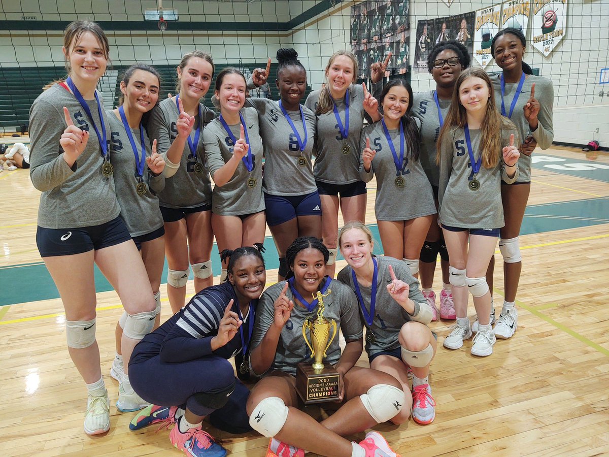 SboroHighSports's tweet photo. Today Statesboro High Volleyball finished regular season as REGION CHAMPS!!! 🏐🏆 Congratulations, ladies!! #proud #regionchamps #statesborostrong https://t.co/lfOJT7sKaN