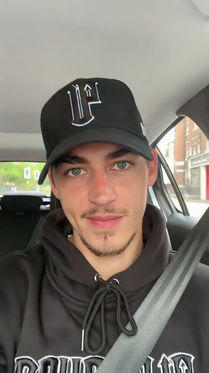 herohernd's tweet photo. vivendo a paz que antes pensei ser inatingível (: https://t.co/yHsPmRGfL3