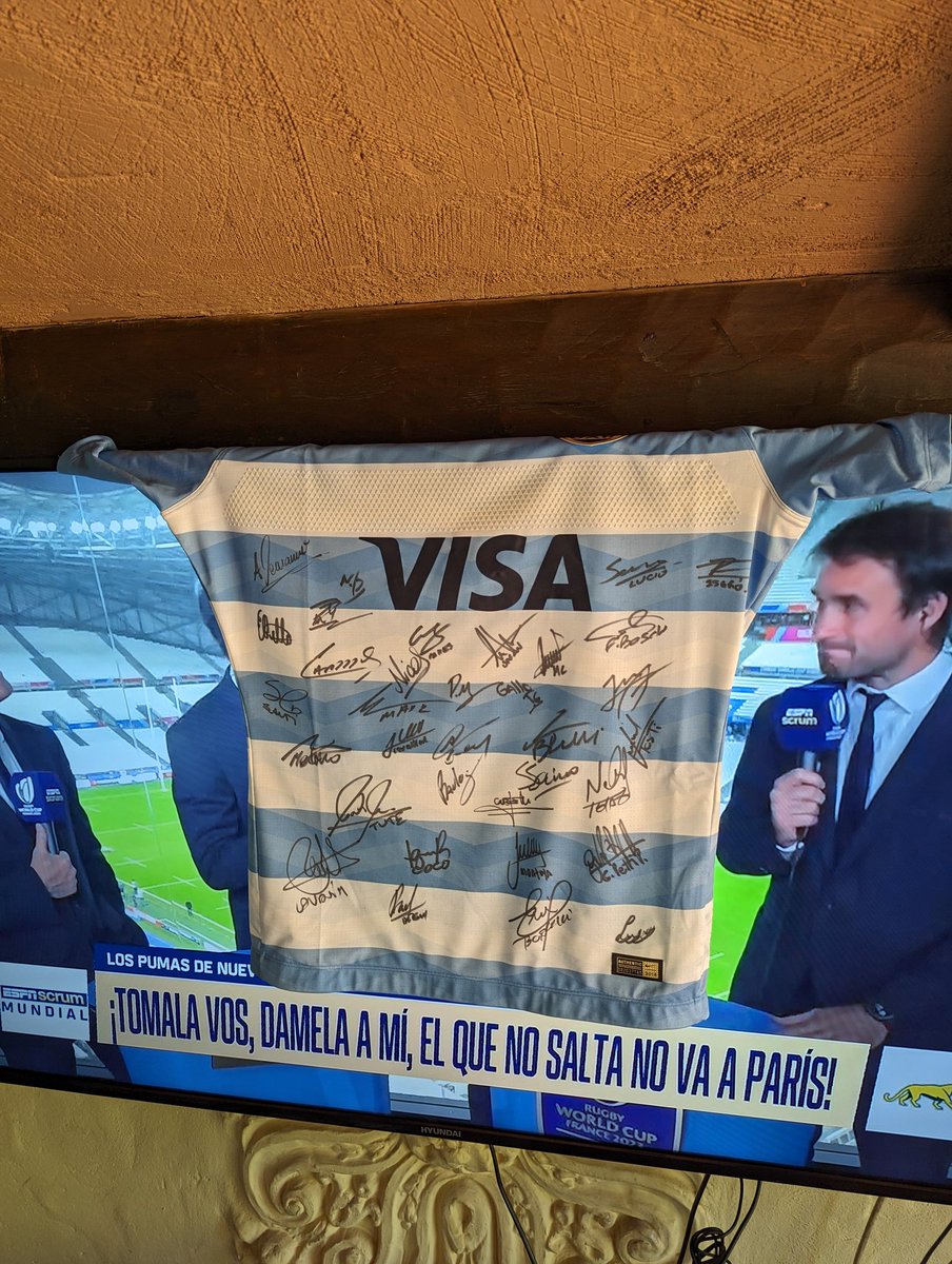 Gracias Los Pumas!!! Siempre dejando a Argentina bien en alto. Perseverancia, sacrificio, trabajo en equipo, humildad, resiliencia, amor por la camiseta, atrevimiento y buen juego. A disfrutar este merecido triunfo!! 🇦🇷🇦🇷🇦🇷👏👏👏🎉🎉🎉🎊🎊🎊💪💪💪