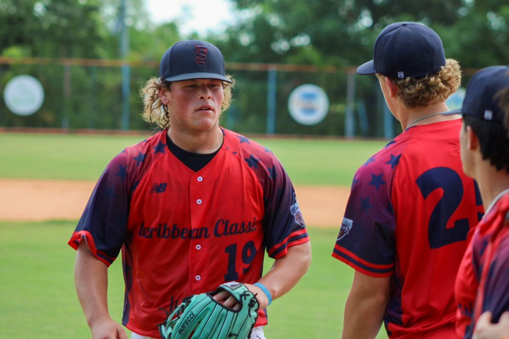 ftrstarsseries's tweet photo. Red team wins game 5 of the Caribbean Classic 4-1.

Watch game 6 live ➡️ https://t.co/L7upHShQxk https://t.co/LLESKIb83V