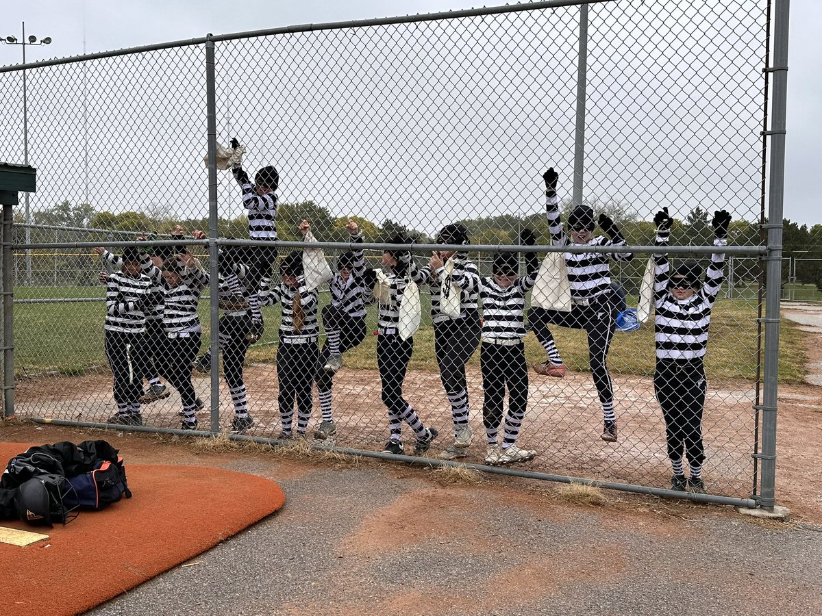 Fury- Hrabik turned into Cops and Robbers for the 2023 #MonsterMash
<a href="/MillardUnited/">MillardUnitedSports</a>