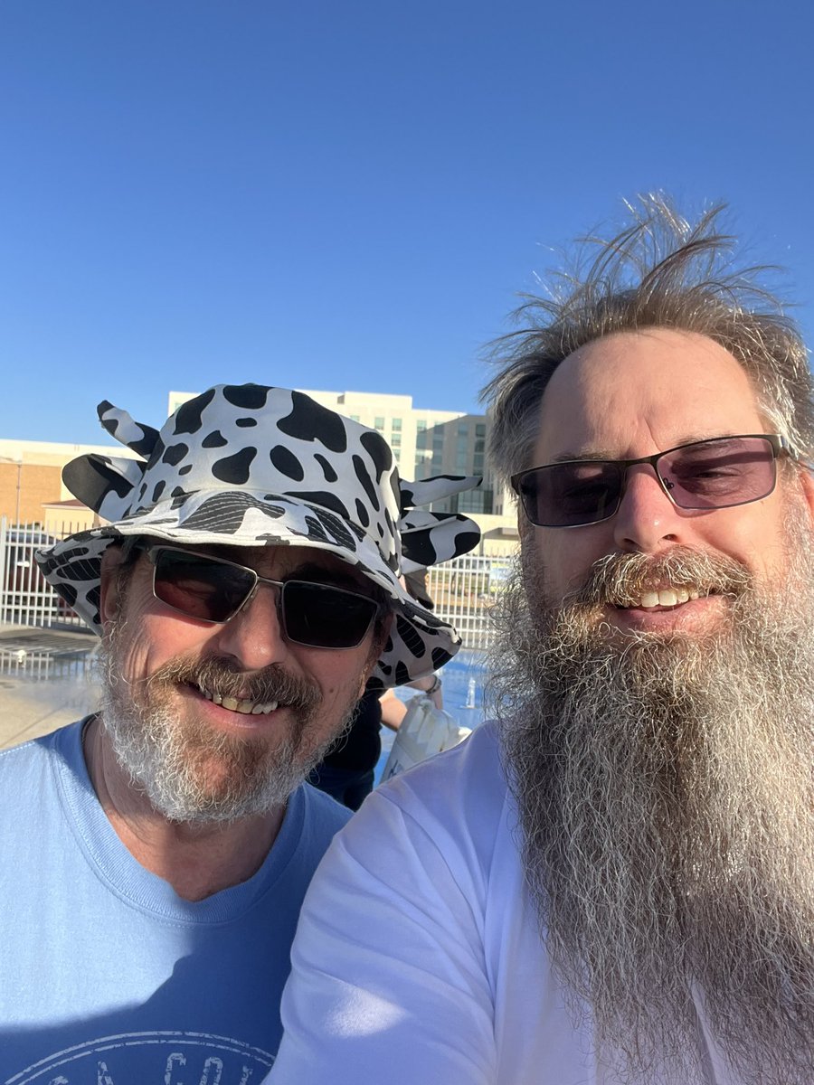 DanznfoolLynn's tweet image. The ring of fire was amazing. Fun event for the entire family. #tweetoc #ocxchange #downtownoc