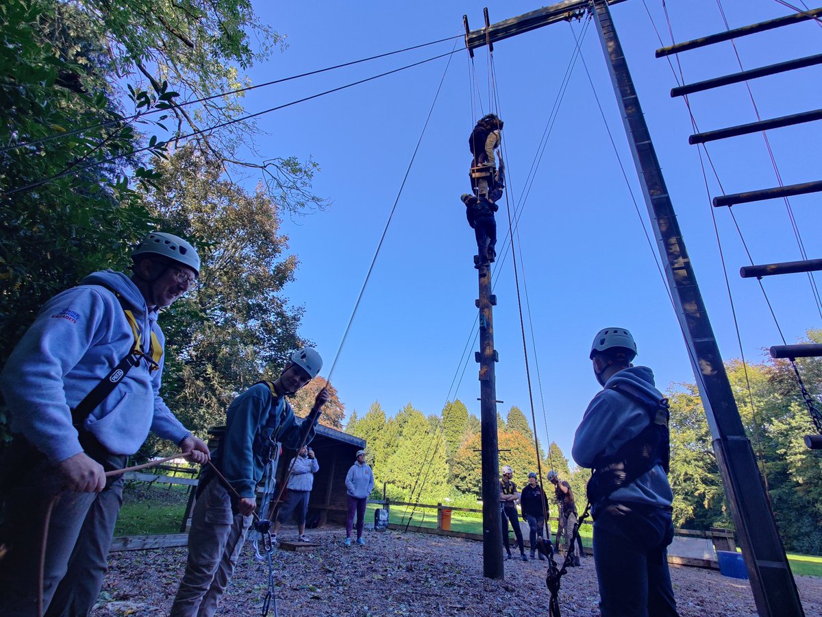 233 (Pershore) Sqn tweet media