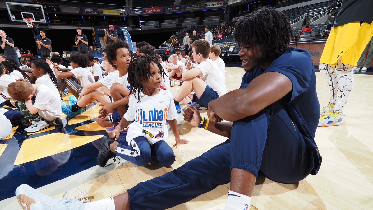 jrnba's tweet photo. 🏀 Tipping off #JrNBAWeek with a look ahead to #NBAAllStar, as we teach the next generation of hoopers with the @Pacers &amp; @IndianaFever‼️ #JrNBALeagues https://t.co/yfQoc9Nk1s