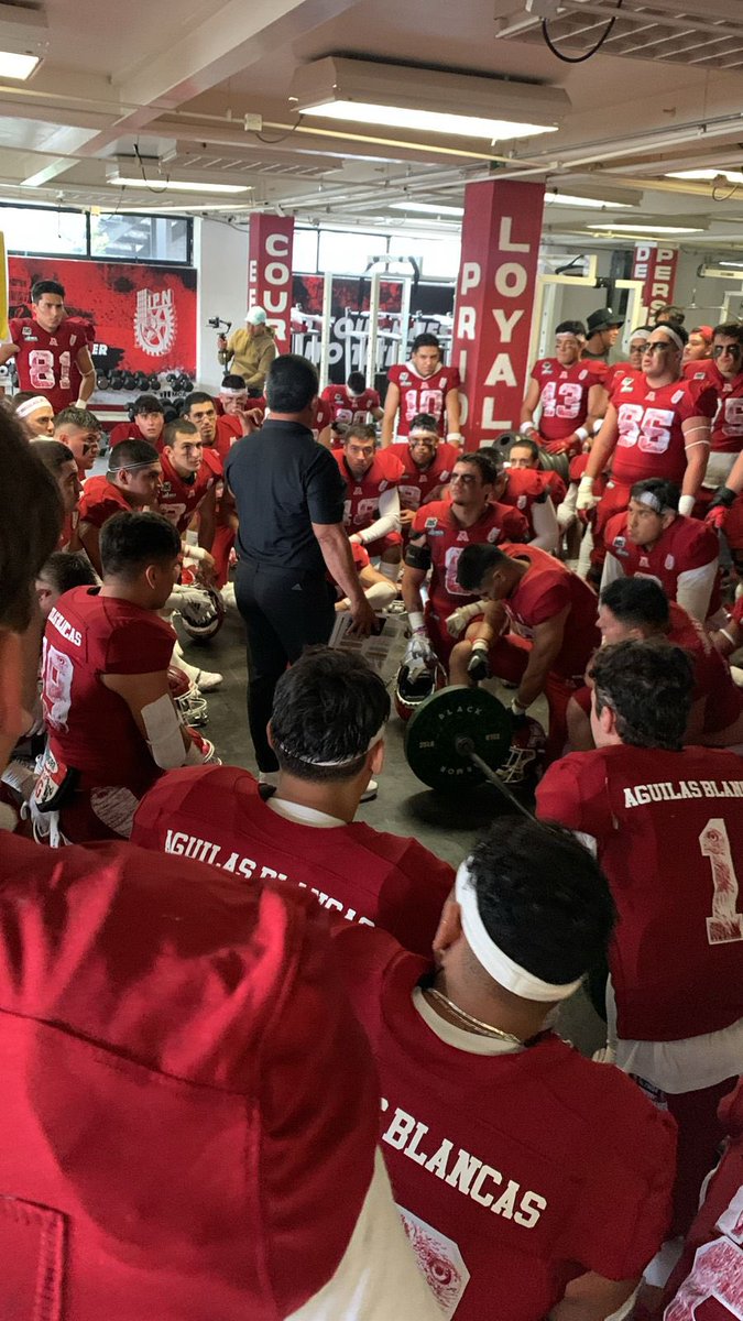 LaRedZone_AB's tweet photo. ⚡️Pre game energy ⚡️

@AguilasIPN 🦅

#LaRedZoneRifa https://t.co/QJA2CrUcsG