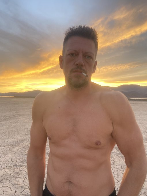 Hit it Hard! https://t.co/JlQbub1kHg