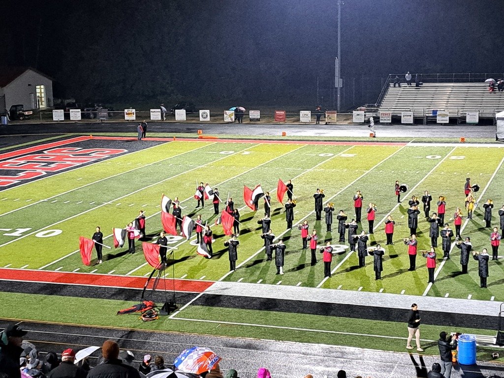 LPSLancers's tweet photo. Great performance last night by our combined 7th thru 12th grade band!  200 members strong!  Way to go, Band! https://t.co/lN0GGk5MaC