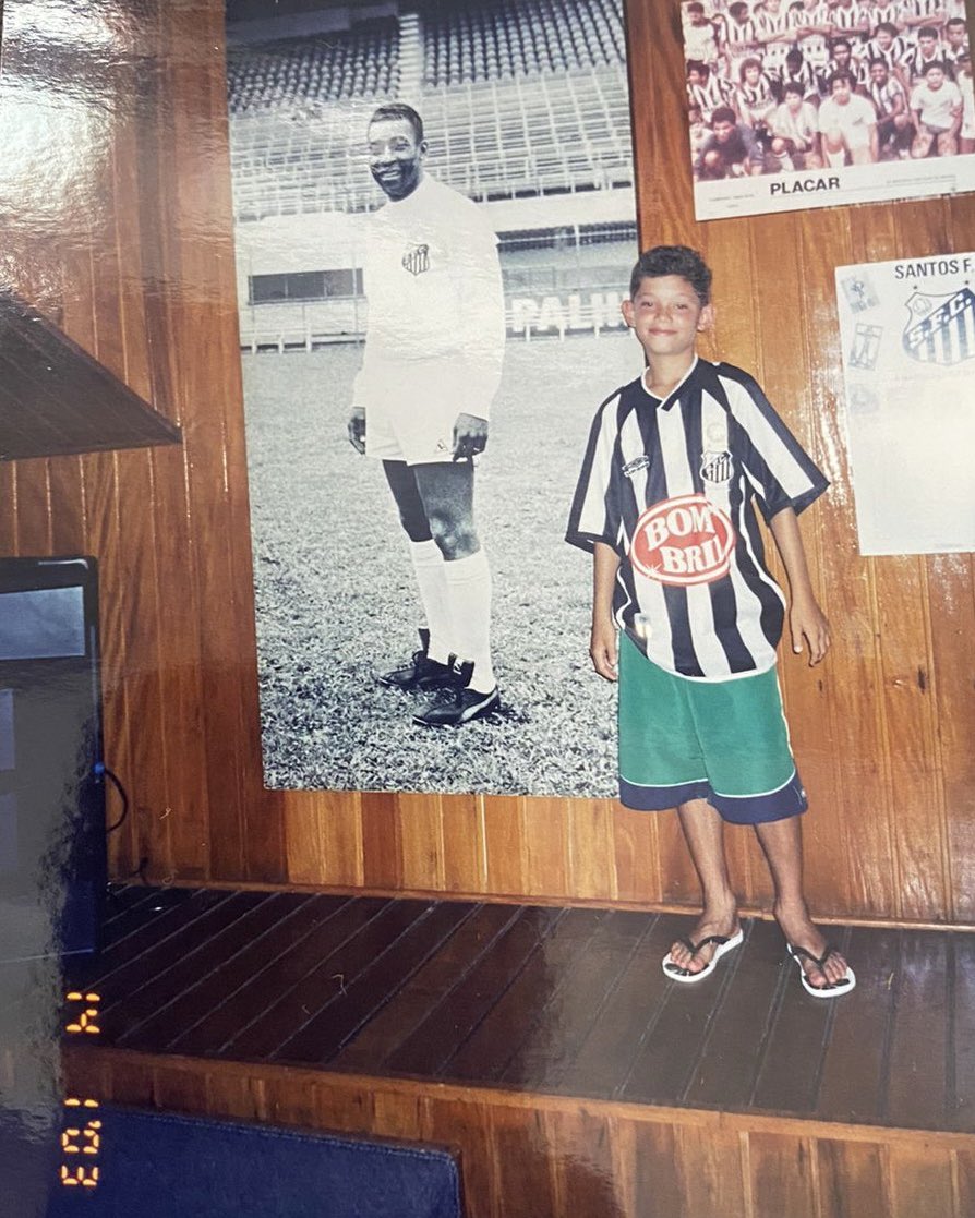 SantosFC's tweet photo. Nascer, viver e no Santos morrer. https://t.co/xhHpejhkSP