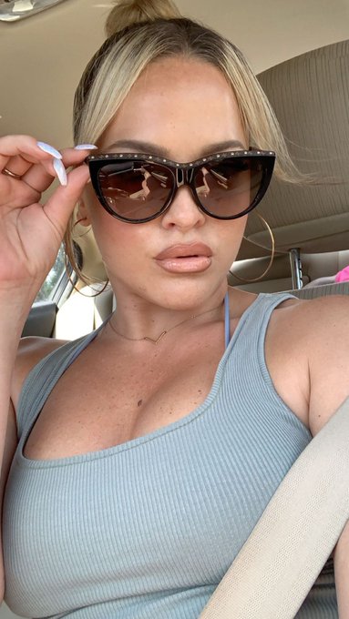 OnlyFans https://t.co/u3IOstn0SM https://t.co/6pTKwyYrEO