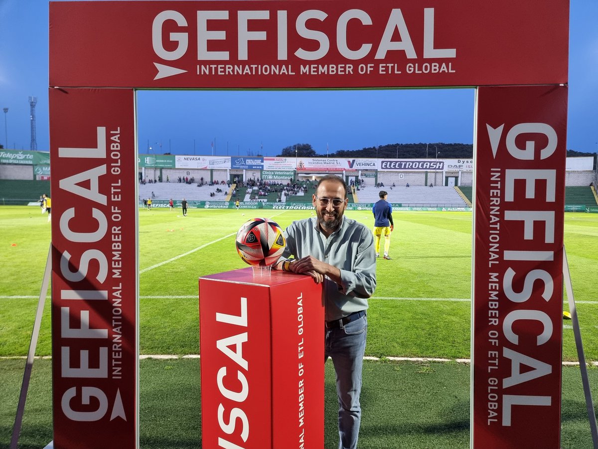 CPCacerenoSAD's tweet photo. ¡Hoy estrenamos arco de salida!

¡Muchas gracias a nuestro patrocinador, @gefiscal! 🔝 https://t.co/dF8Fy5pFgB