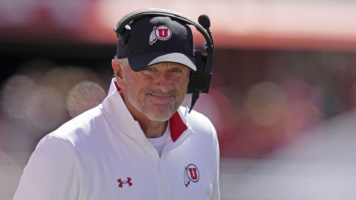 RedditCFB's tweet image. “That’s a real nice list of national contenders you’ve got there, Pac-12. It’d be a real shame if anything happened to them…”