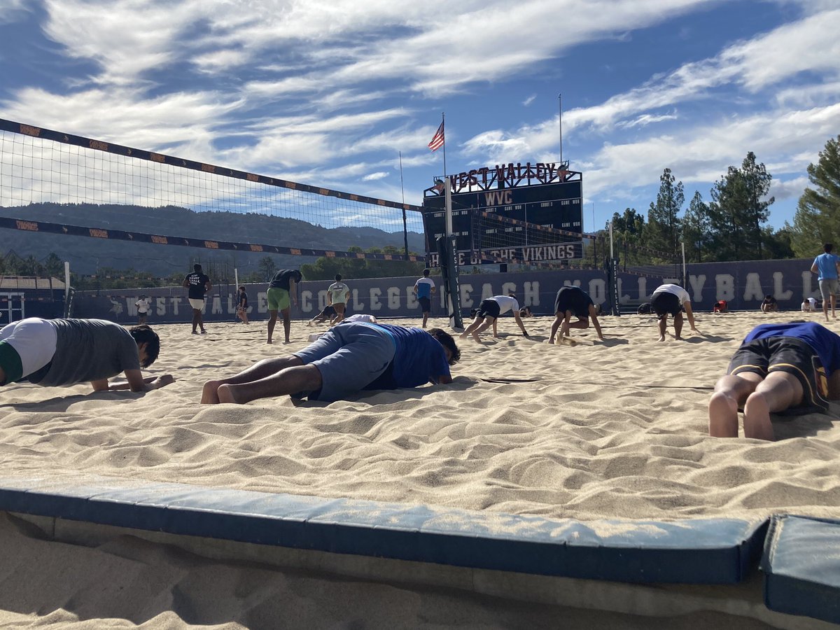 Lynbrook Basketball tweet media