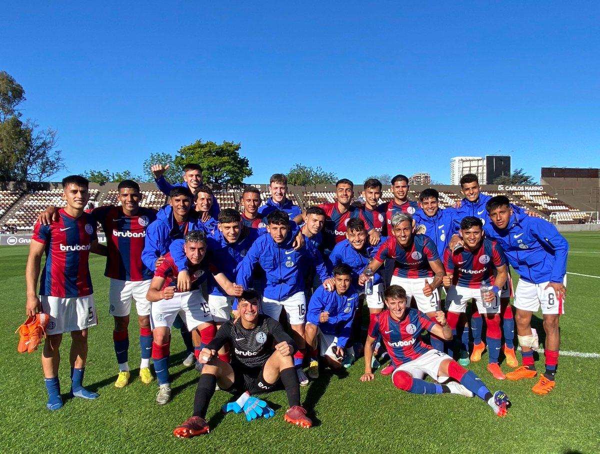 cafe_ciclon's tweet photo. ⚽🔵🔴 GANÓ LA RESERVA: como visitante, San Lorenzo logró un importante triunfo al vencer por 3-1 a Platense. Cuella (2) y Chiavetto marcaron para el Ciclón. El equipo de Romagnoli marcha 2° a 5 puntos de Boca y la próxima fecha recibe a Sarmiento. https://t.co/YGVN4vAyJt