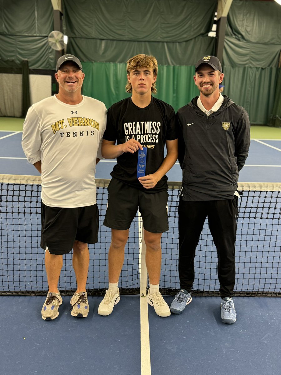 mvmarauders's tweet photo. ✅Sectional Champion
✅Regional Champion
✅First state finalist in program history

Congrats to Adam Koon on EARNING a spot in next weekend’s state finals! (He isn’t smiling because there’s still work to do)

#RiseAsOne #GreatnessIsAProcess https://t.co/1GIjlcxd4I