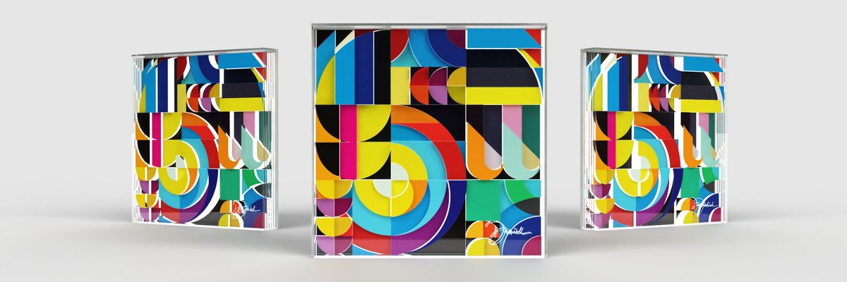 There were only three illuminated 9 ZONES physical pieces ever created – in partnership with <a href="/art_FLEXY/">FLEXY.ART</a> 

Official FLEXY page:
flexy.art/daniel-c