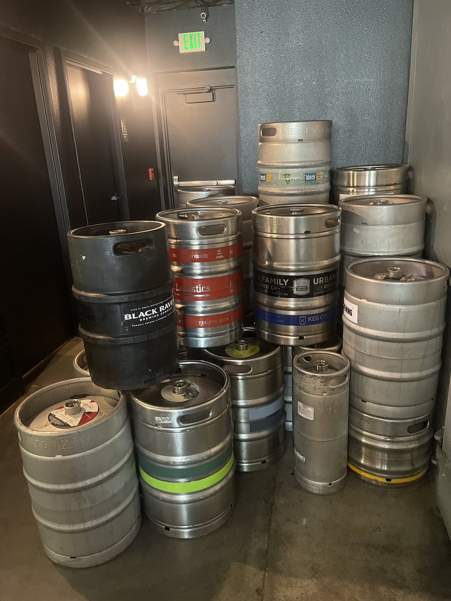 TheFrejaFly's tweet image. What really builds a bartenders booty