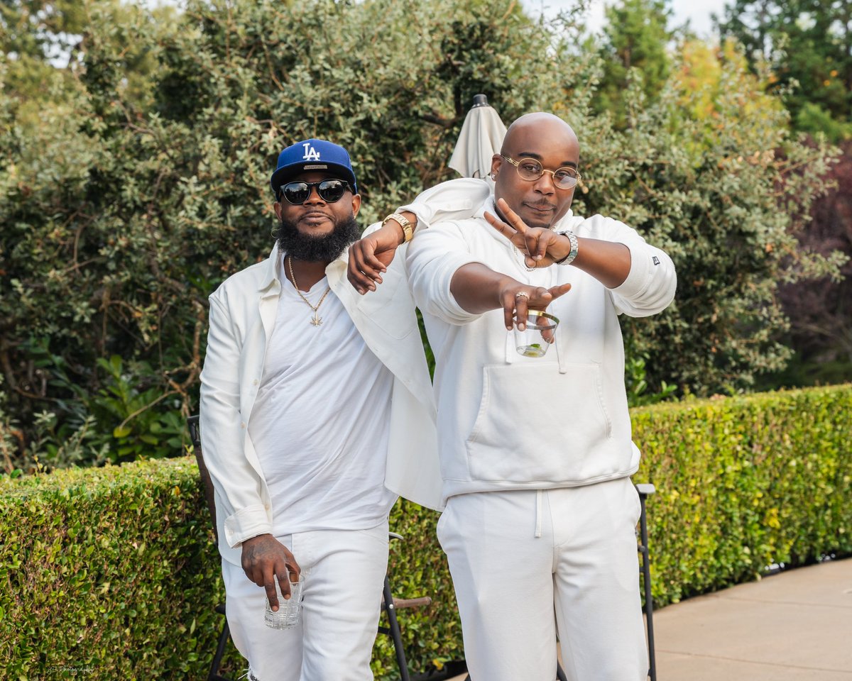 tyfrederick13's tweet image. Brotherly love