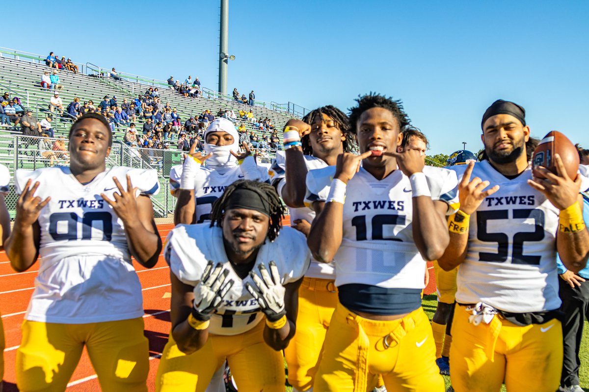 TxWes Football tweet media