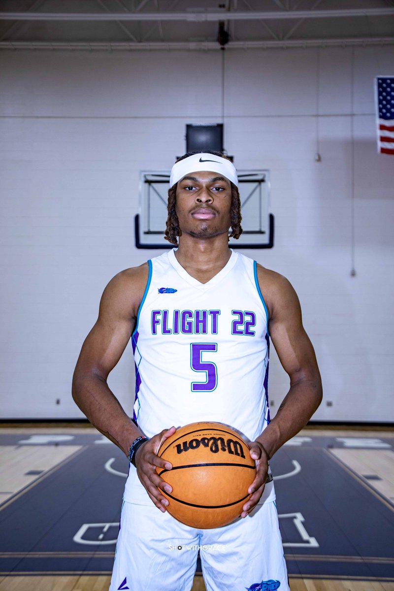 Flight22bball's tweet photo. Flight 22 Prep 63
Fayetteville Tech 81
Scrimmage #1
@supremechase_ 20pts
Offer from Coastal Carolina.
@LPocknett 11pts
Interest from Shaw, Montreat, &amp; NC Weslyan.
@JalenYancey 10pts 
Interest from Shaw.
@_killatrevv 7pts
Interest from Shaw &amp; Montreat. https://t.co/feugfV6H8f