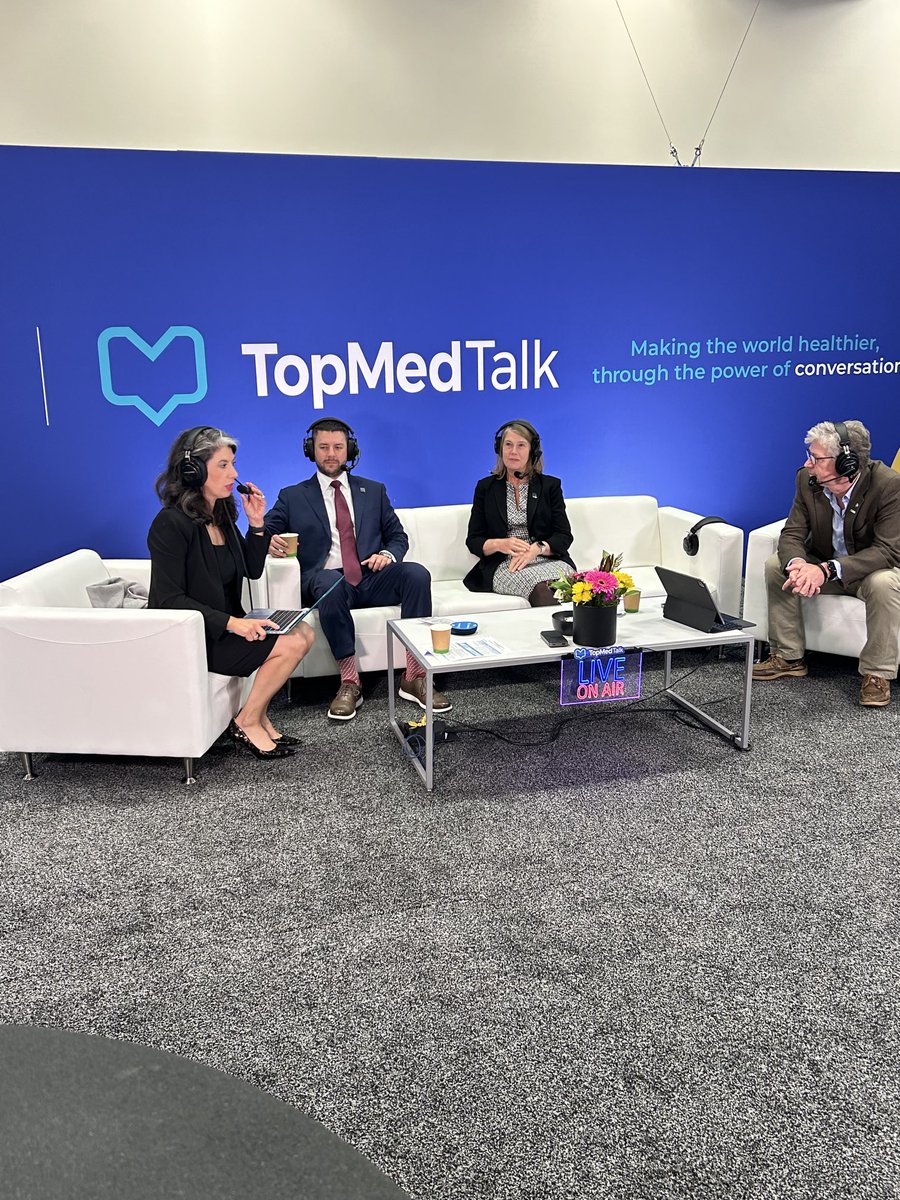 MBonilla1's tweet photo. ⁦⁦⁦@ASALifeline⁩ VP for Professional Affairs, @LoisAConnolly1, and Chair of the Committee on Economics, @galjs2, talk Medicare payments - “not sustainable for practices.” #Anes23 ⁦@topmedtalk⁩ https://t.co/wbPZjz5nLT