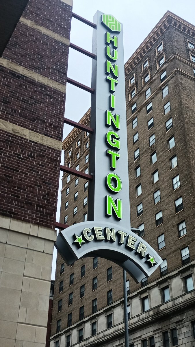 TheWHIPShow's tweet image. Lets goooo!! #AEWCollision #MediaRow  at #HuntingtonCenter.